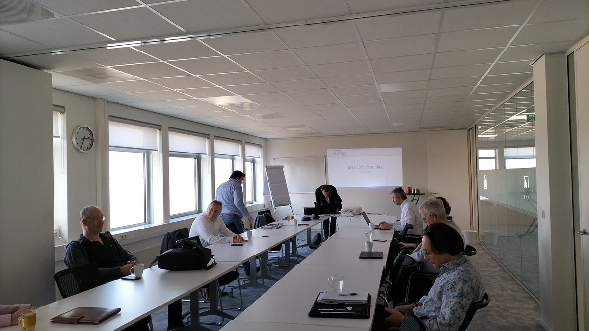 BNTQB1's tweet image. De partners druppelen binnen #partnerdag