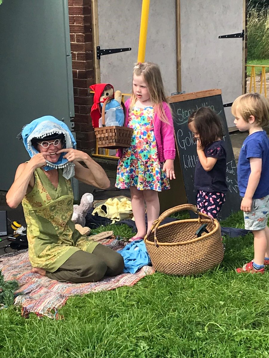 We have interactive outdoor storytelling for children and families at Weelsby Woods in #Grimsby on Friday 15 April. BOOK NOW to join our lovely outdoor story-teller, Kirsty from <a href="/Rhubarbtheatre/">Rhubarb Theatre</a> 
eventbrite.com/e/birdhouse-pr…
<a href="/FF_NELincs/">Families First NEL</a> <a href="/DiscoverNEL/">DiscoverNEL</a>
