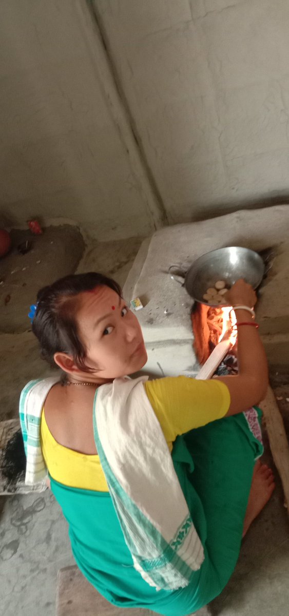 MoniManika's tweet photo. Busy https://t.co/evzyDIKMOE