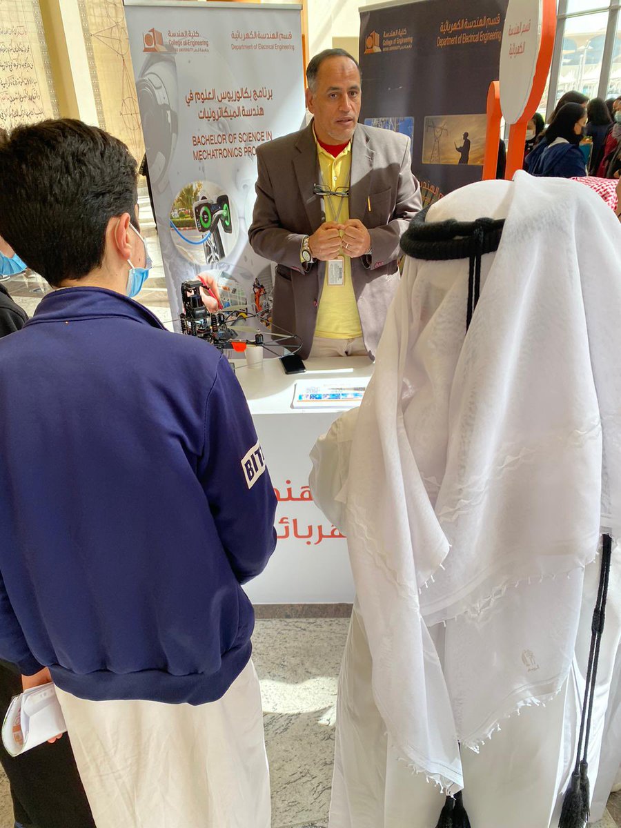 QUCENG's tweet photo. شارك في التحكيم ممثلون عن الكلية والصناعة وحظيت المسابقة بمشاركة واسعة من طلبة المدارس بمختلف مراحلها https://t.co/H1Ao0rvvBm