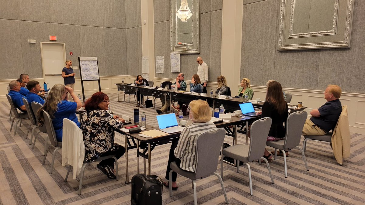 Roykehs's tweet photo. @DTDyjack @nehaorg Discussing NEHA business and planning for a bright future. https://t.co/CrqlXkLCEp