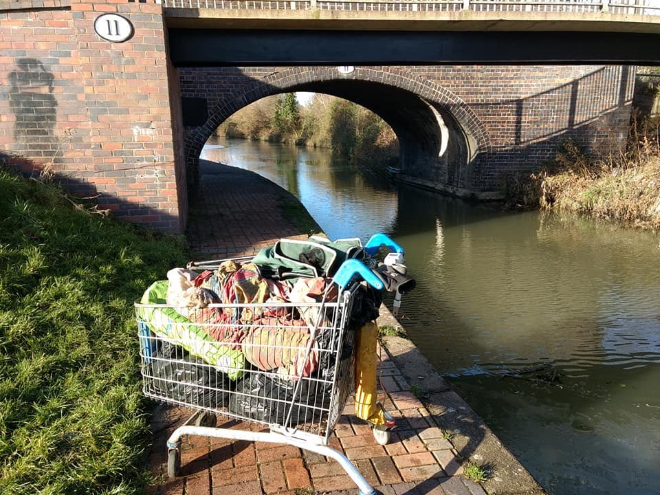 CRTWestMidlands's tweet photo. The #Coventry Canal volunteers have been out on the canal again. This time the team have been collecting litter and clearing over grown vegetation along the stretch from #Coventry to Hawkesbury Junction. #GettingGamesReady https://t.co/4r390lUWbm