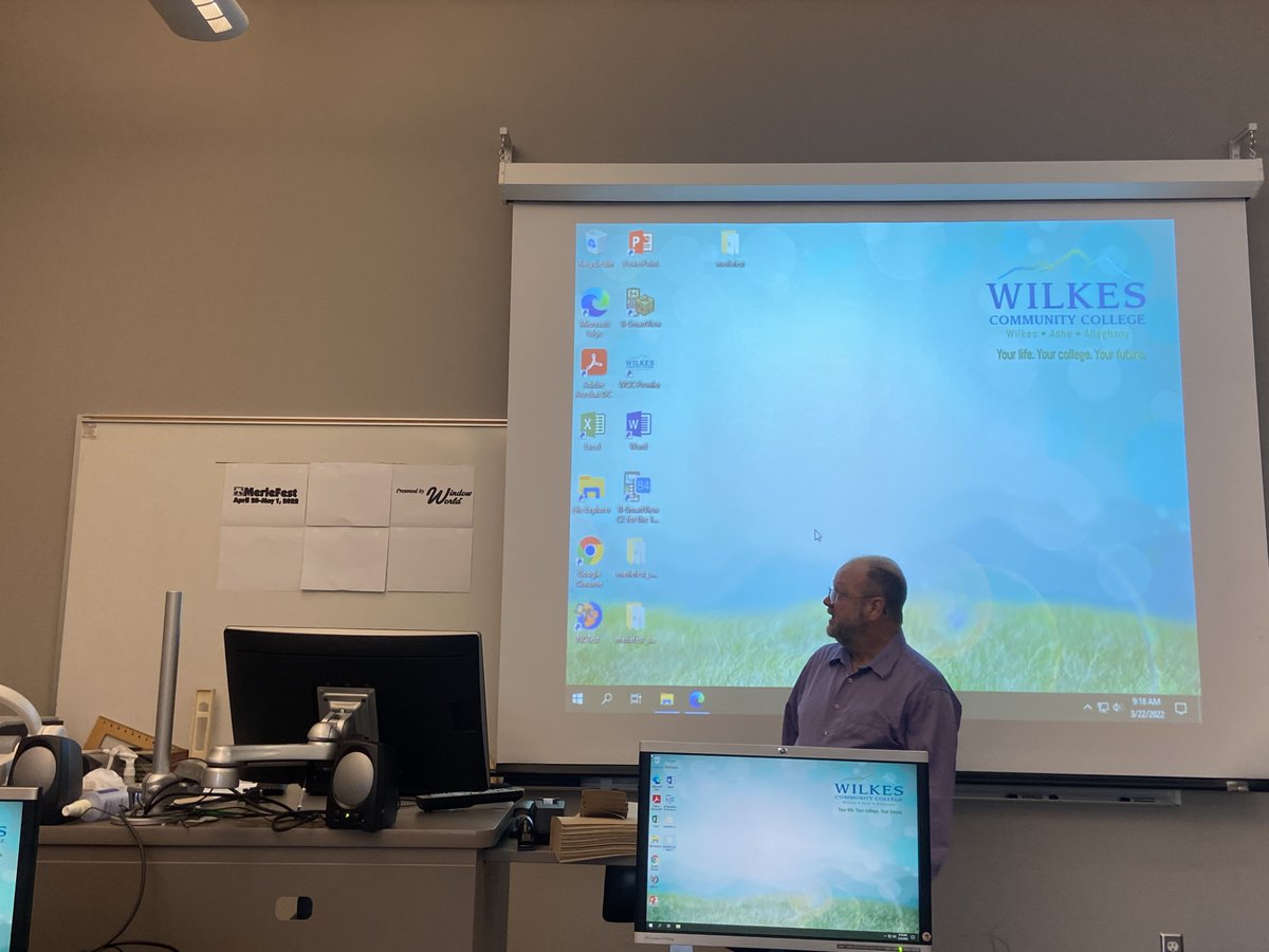 NCTechPaths's tweet photo. So cool. Learning how to code a webpage for MerleFest!
#nctechpaths #livetrainremain #hightechgirlsday #coding https://t.co/31JoAT5XrZ