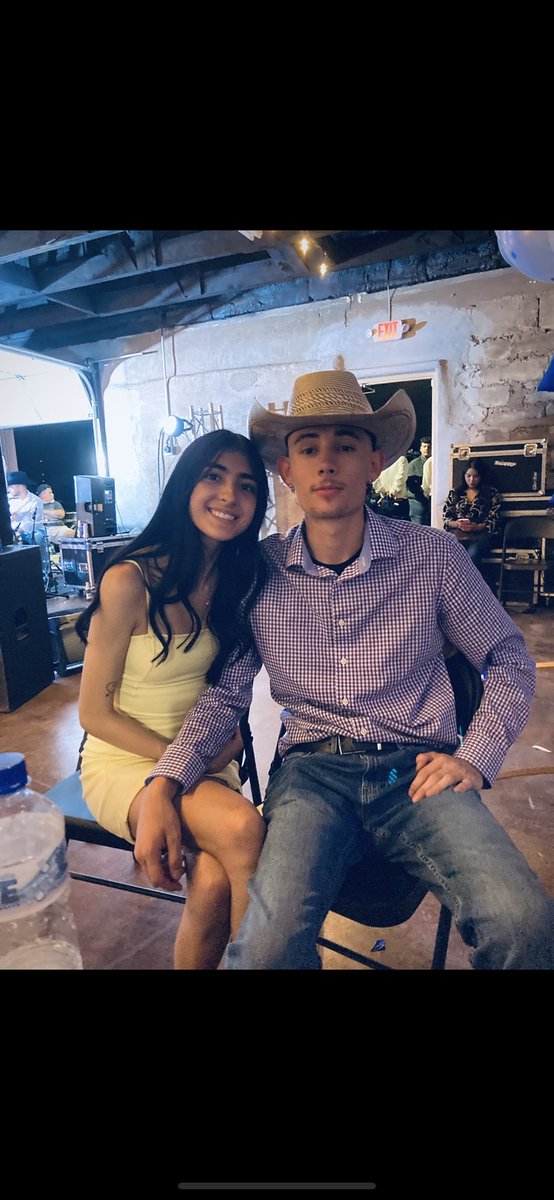 _CJC8_'s tweet photo. Super Very Happy birthday to my #1 Best friend, I love you with all I got and I always will. Thank you for everything you do for me, lord knows itโs a lot!! #SheSoCoolโค๏ธ https://t.co/IW08oM07FR