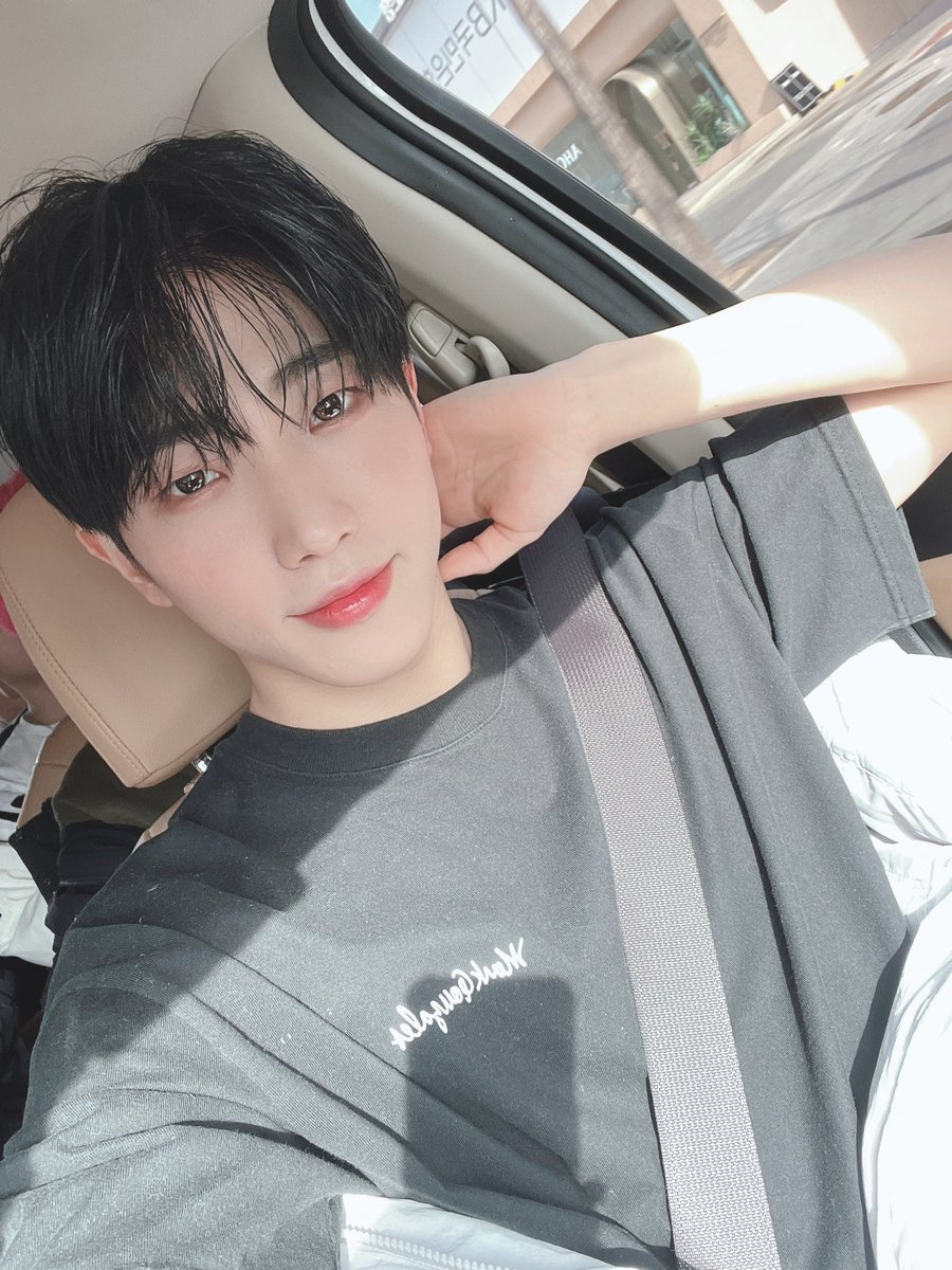 TheKingDom_GF's tweet photo. [DANN👑]

킹메야~~ 이제 정말 얼마 안 남았다🤗🌷

#KINGDOM #킹덤 #DANN #단 https://t.co/dN50Ghd8av