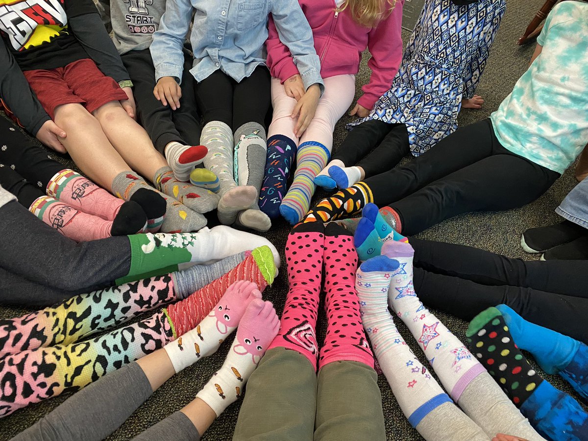 Miss_Barbati113's tweet photo. We love spirit week!! Silly sock day 🧦 https://t.co/V1iBJxSzsX