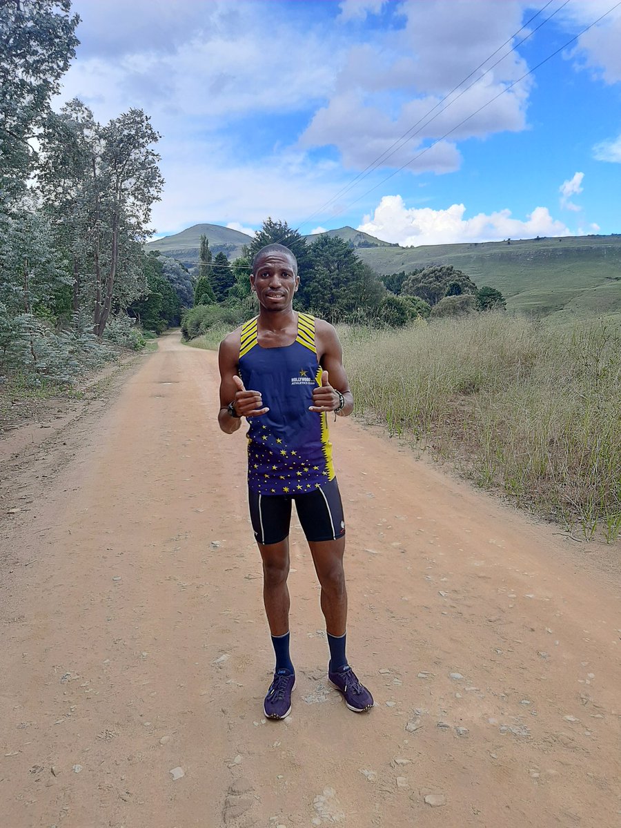 N_Mhlakwana's tweet photo. A Tuesday that's different from all other Tuesdays you know... @Hollywoodbets @32Gi @THRESHHoldSA @OrangeGrv_Dairy @Prodi_Khumalo @MylesClouston #StrongerAsNow #Nangoku #ThePitPull https://t.co/g8elDi7R9a