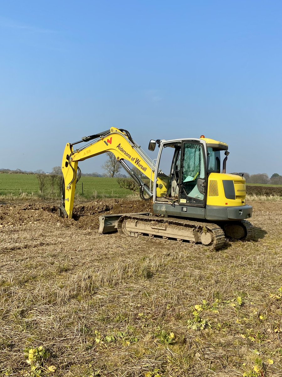 JAT1872's tweet photo. Sun was out for a site visit to @drainagemachine. Great conditions for putting in some #landdrainage. @AgriiUK  #farminguk #SoilHealth #BackBritishFarming #northyorkshire https://t.co/kVnBmbS6zV