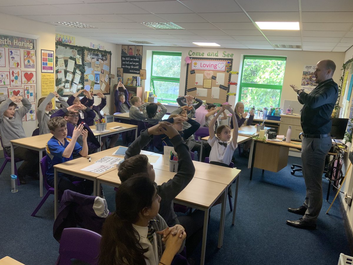 Thank you to <a href="/altscaletheatre/">alteredscaletheatre</a> for their fantastic resilience workshop. Yr6 enjoyed the performance which led to some great discussion about our emotions. We really like the dragon breathing exercise 🐉 #RunnymedeWellbeing 😁😡😔