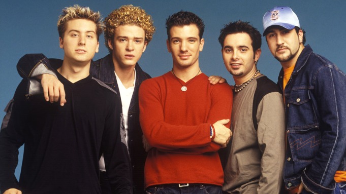FilmCodePod's tweet photo. BRING IT BACK: Which of these would you like to see get another decade of dominance?
#MixCds #Tamagotchi #FlipPhones #BoyBands #TurningRed https://t.co/rXrKWy9BEF