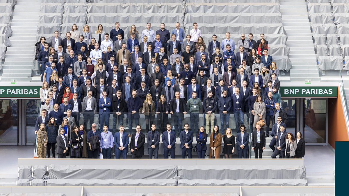 Bouygues_Immo's tweet photo. #InsideBI 🧐
Retour sur notre convention des #développeurs fonciers, organisée au stade Roland-Garros et réunissant nos équipes de toute la France... Une journée de #partage et de convivialité !
Merci à nos intervenants et développeurs pour leur enthousiasme 😉 https://t.co/ZVFXSmtK8Z