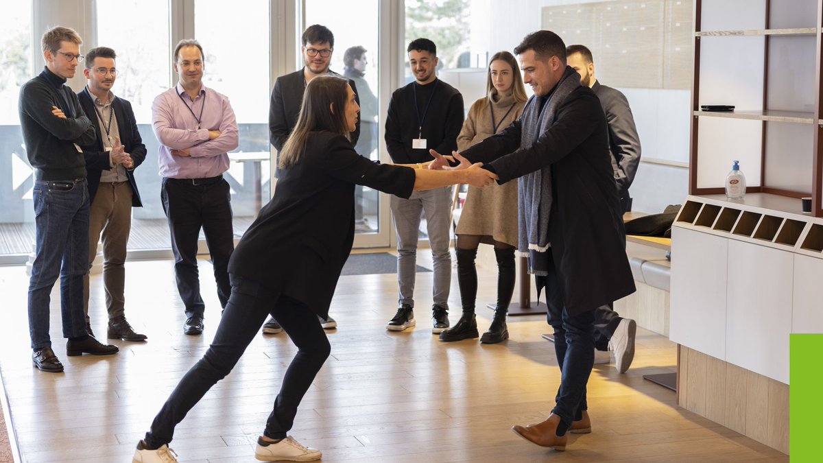 Bouygues_Immo's tweet photo. #InsideBI 🧐
Retour sur notre convention des #développeurs fonciers, organisée au stade Roland-Garros et réunissant nos équipes de toute la France... Une journée de #partage et de convivialité !
Merci à nos intervenants et développeurs pour leur enthousiasme 😉 https://t.co/ZVFXSmtK8Z