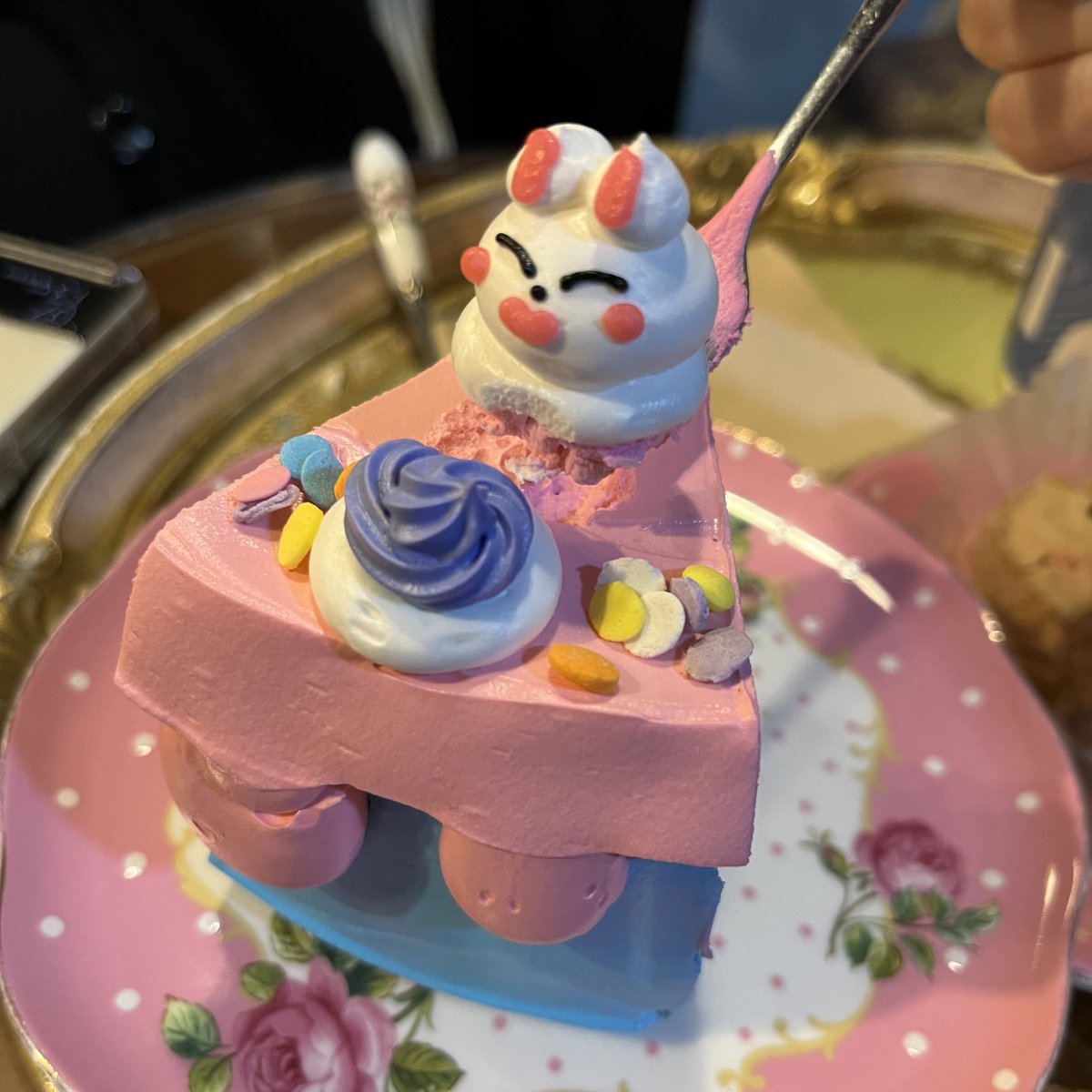 귀여운케이크들과햅삐생일☁️🧸🎂 #성운이의_순간들을_새겨둘게