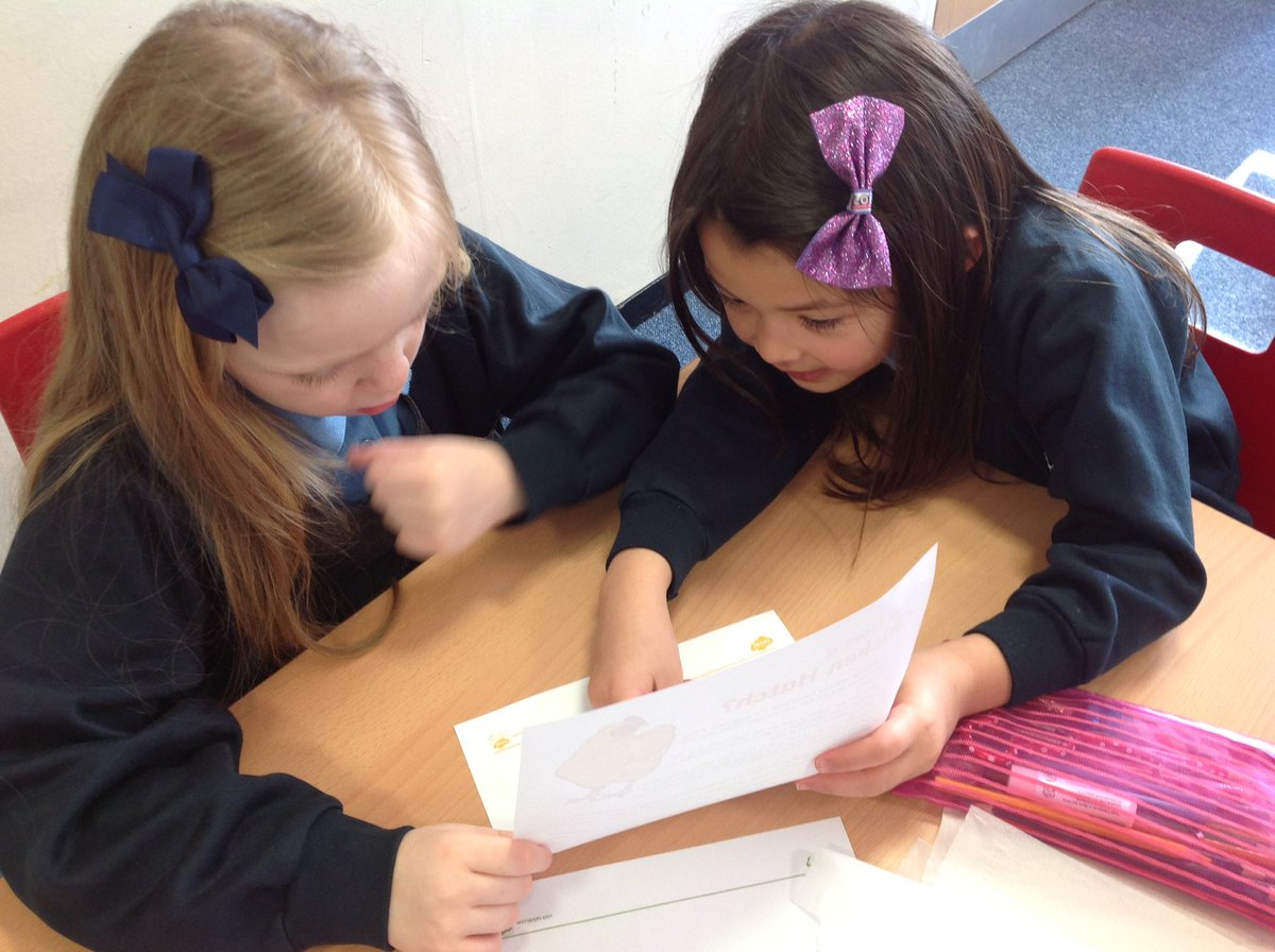 Class6JP's tweet photo. Today we have been reading and sharing different explanation texts to find out what is the same and what is different about them. #superreading! https://t.co/jkMJX0Ul2a