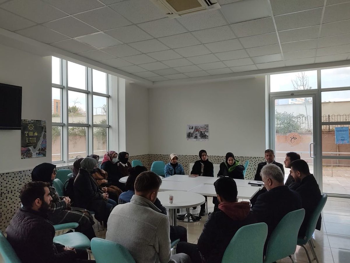 aobosmaniye's tweet photo. AÖB Merkez'den Osmaniye'ye İl Ziyareti. Misafirlerimizi Korkut Ata  Üniversitesi'nde ağırladık. Öğrencilerle AÖB'nin genel çalışmaları ve Osmaniye'nin etkinlikleri ve ikinci dönem planlanan çalışmalar üzerinde konuşuldu. https://t.co/e96JooDDqV