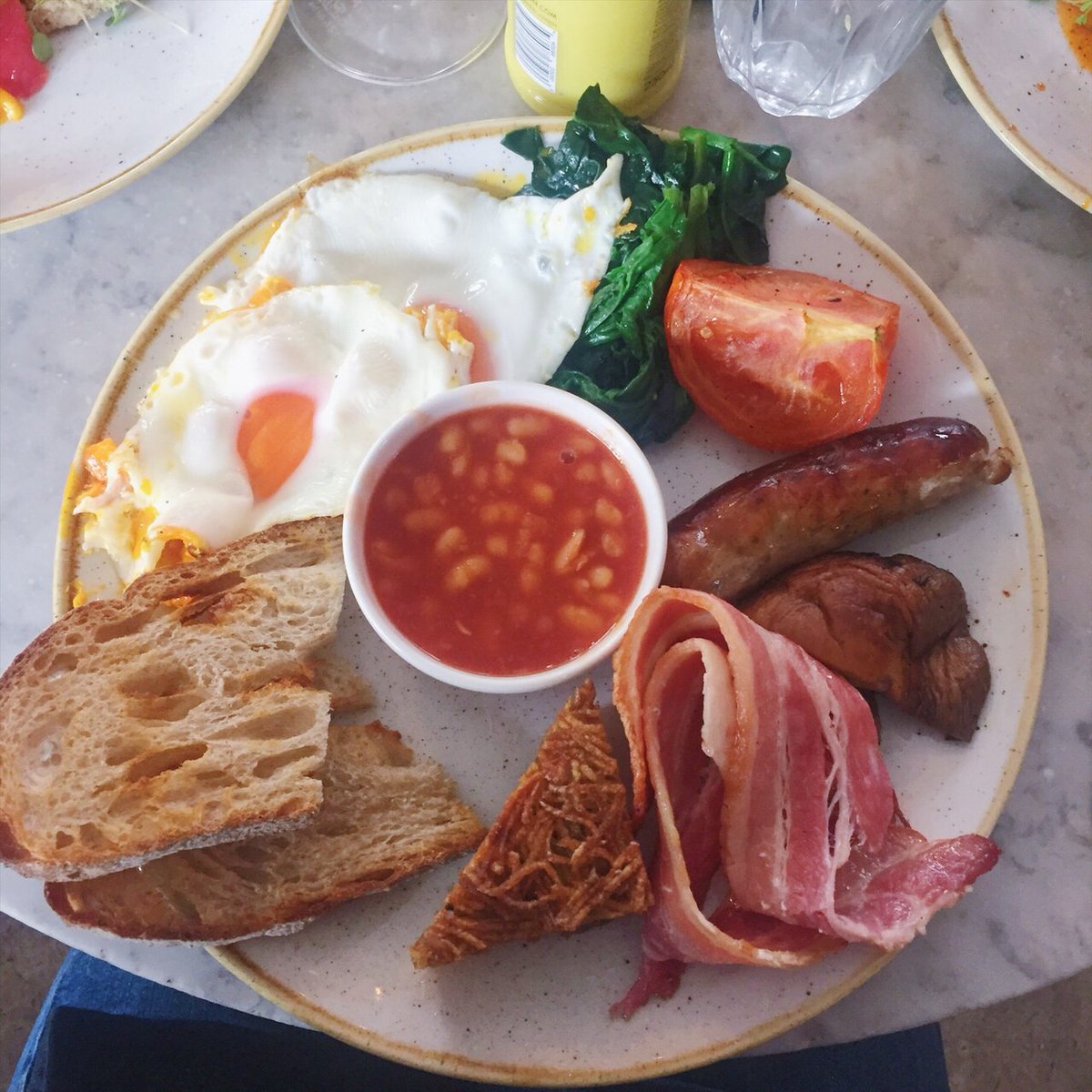 Aling_Sun5656's tweet photo. Good morning Have a great day beginning with breakfast .All happiness depends on a leisurely breakfast. Hope makes a good breakfast. Eat plenty of it. 😘 #Alay_Sun https://t.co/zhgF8TjZPG