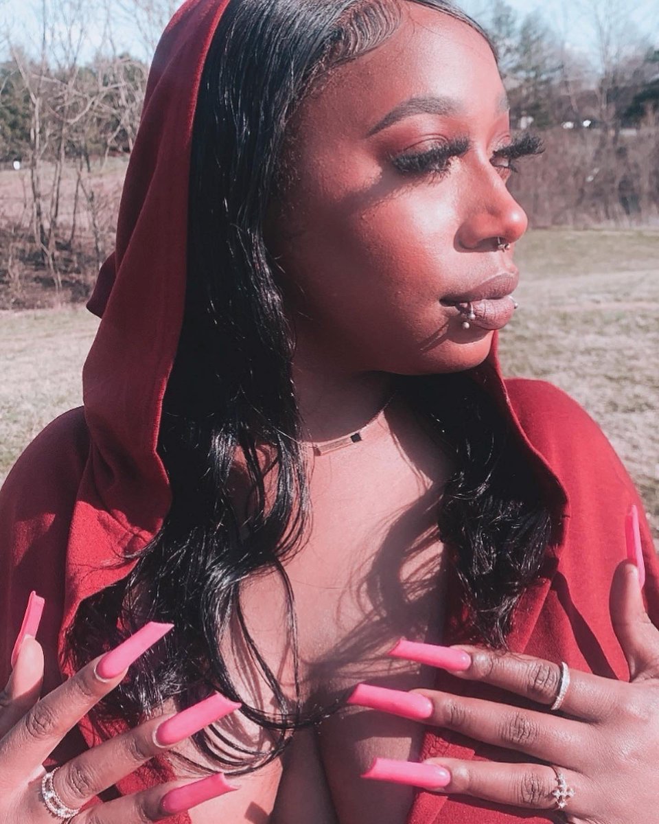 MohawkShawtyyy's tweet photo. ALEXA 🗣 Play Durk “Difference Is” 🥰 https://t.co/vz5mse0iLm