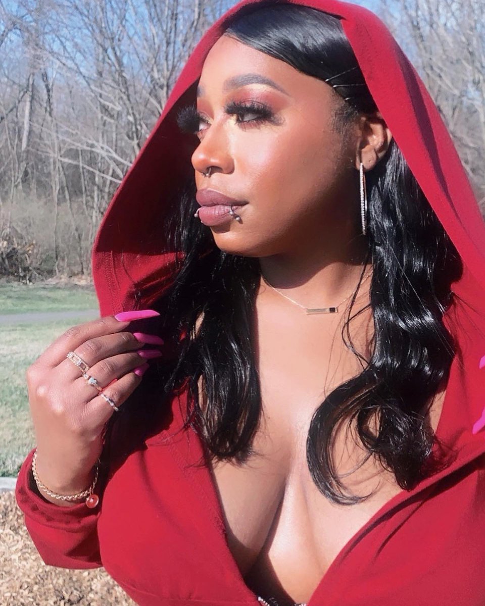 MohawkShawtyyy's tweet photo. ALEXA 🗣 Play Durk “Difference Is” 🥰 https://t.co/vz5mse0iLm