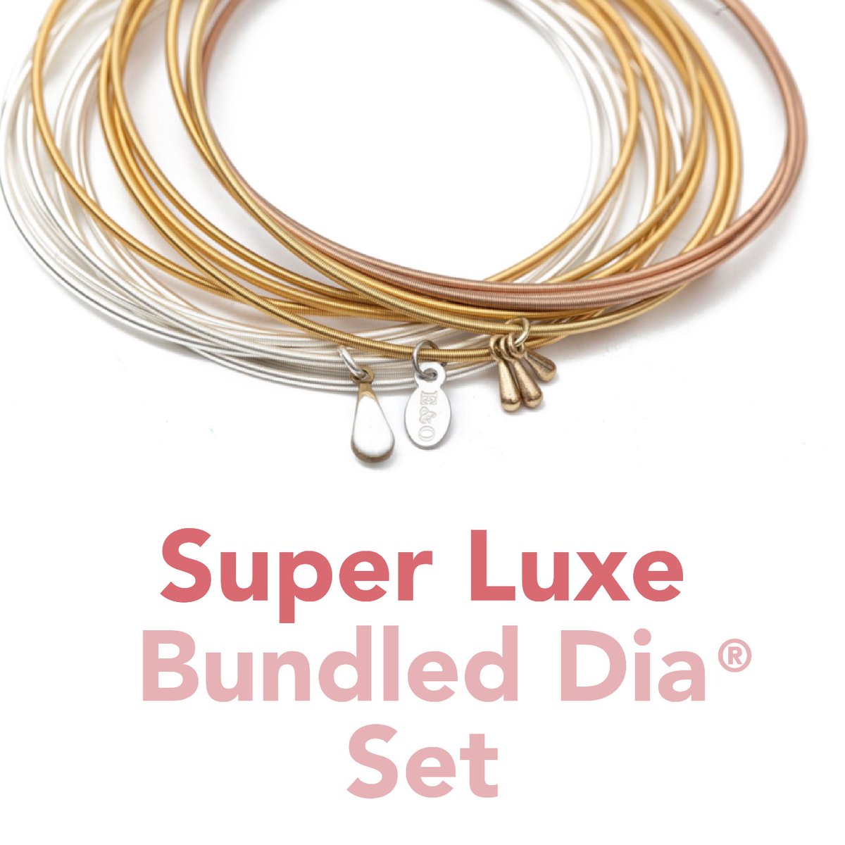 Em_Ol's tweet image. Our curated Super Luxe Bundle consists of a set of 10 Dia Bracelets &amp;amp; 2 charm sets!!!
Warm Bundle: Set of 10 gold, sterling, &amp;amp; rose gold Dia Bracelets/ gold tassel charms / white petal charm