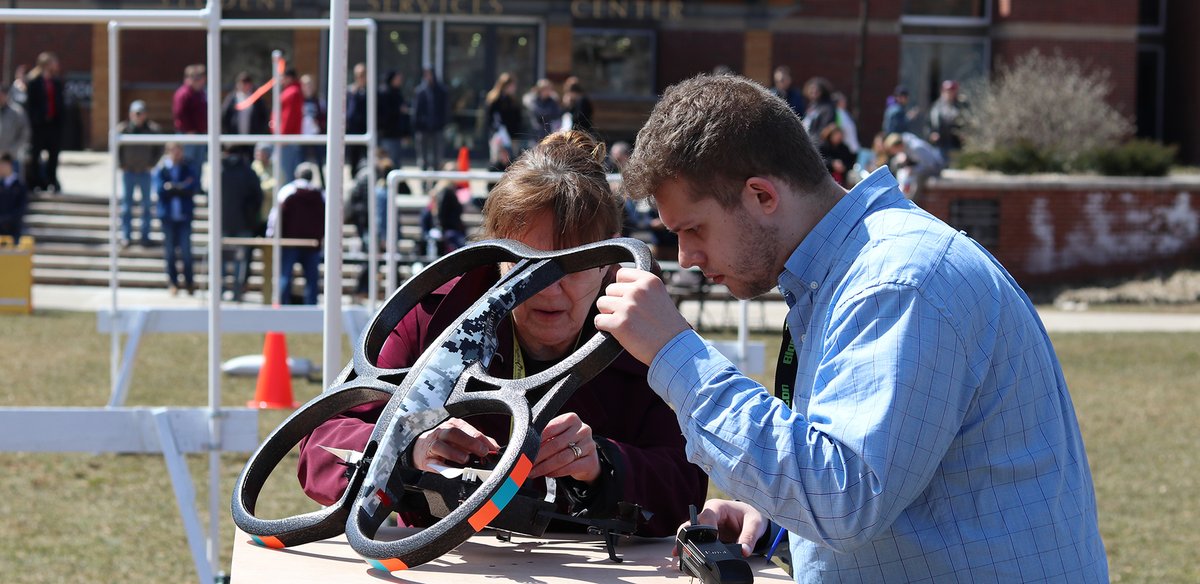 BloomsburgU's tweet photo. The sixth annual #BloomCON Forensics and Security Conference will be held March 25 to 26 with a variety of speakers, unique workshops, and cybersecurity challenges ➡ https://t.co/lViZVuGOlL https://t.co/zBmnrW5wHo