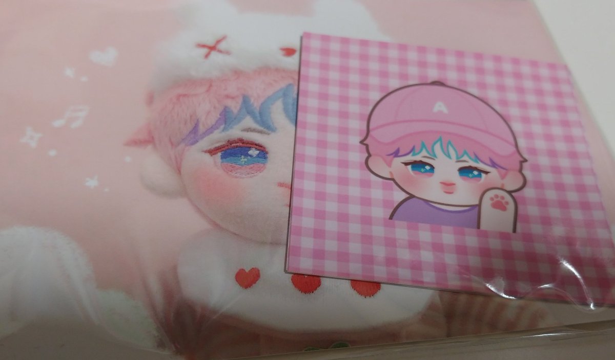 드디어 도착!!! 셍투어 함께 못해서 아쉽지만
너무너무  귀엽게 와줘서 고마워☺