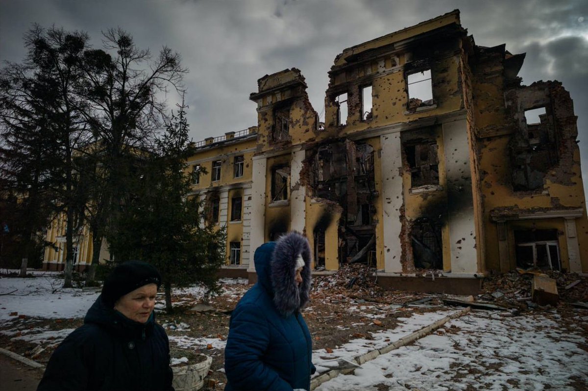 Lyla_lilas's tweet photo. #Zelensky March 22nd

"What else do the occupiers have to do, how many more people do they have to kill for Western leaders, NATO leaders to respond positively to Ukraine's request for a no-fly zone or for providing our country with the aircraft we so desperately need?" https://t.co/SY3oXaWliP