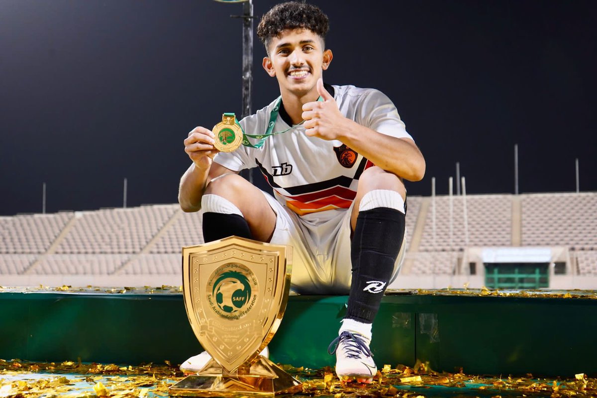 Nq_7_'s tweet photo. اللهم لك الحمد على هذا الختام الجميل 
موسم استثنائي مميز 👑 
أشكر كل من وقف معاي 
أهنئ رئيس النادي والجهاز الفني والجهاز الإداري والطاقم الإعلامي وأخواني اللاعبين 

وجميع محبي النادي 🧡🖤 

والقادم أجمل بإذن الله  

#دوري_الدرجة_الثالثة 
#دوري_الدرجة_الثانية https://t.co/yz0djpiyQc