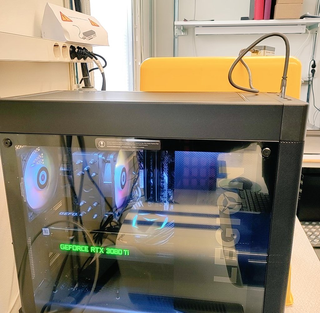 genehuntah's tweet photo. Sekvensering pågår! #readuntil #nanopore #nvidia https://t.co/tEFpfXn9hn