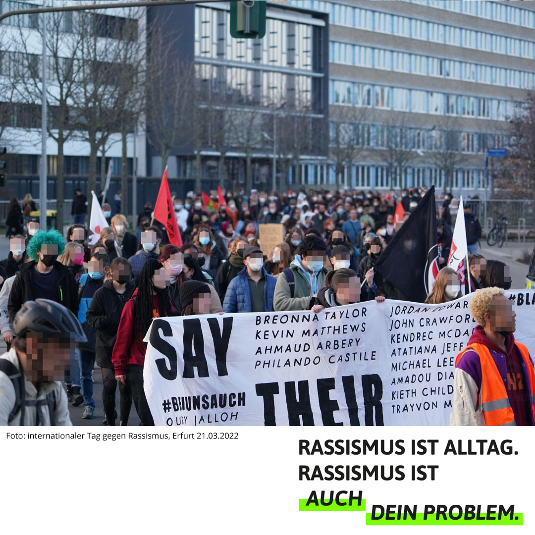 FLR_TH's tweet photo. Das war die Demonstration zum „Internationaler Tag gegen Rassismus“ (Erfurt). Auch in #Jena und #Gera sind Hunderte gegen Rassismus auf die Straße gegangen. Danke an alle! 

#taggegenrassismus #taggegenrassismus2022 #tgr22 #rassismusistalltag #rassismusistauchdeinproblem https://t.co/Thm34Zjfrg