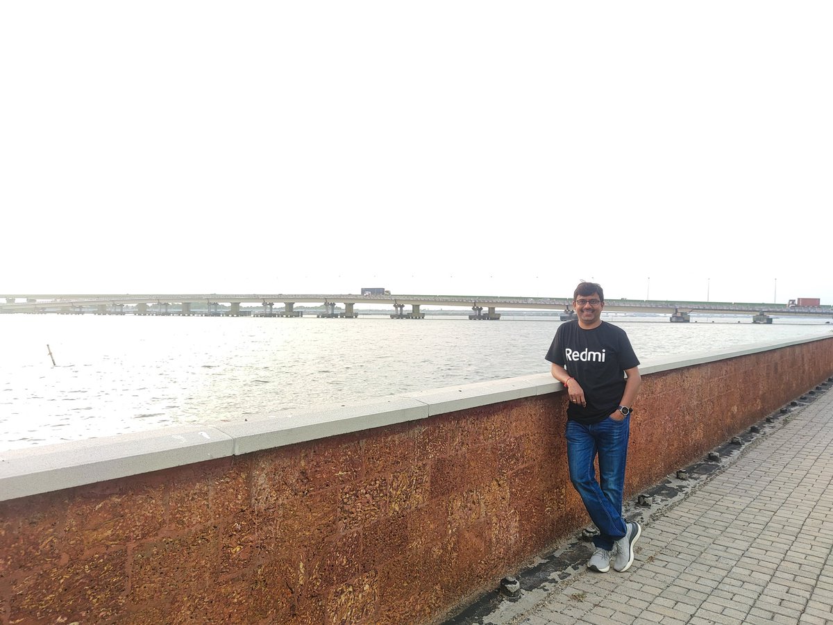 batchumalli's tweet photo. When I have  #RedmiNoteProPlus5G 🎉,I can't resist myself from capturing Stunning Scenic Pictures of Cochin 🏞️

#ProGradeCamera📸

I❤️ #RedmiNoteProPlus5G  #108MP #GodsOwnCountry🌴 https://t.co/bZqhjt6cDA