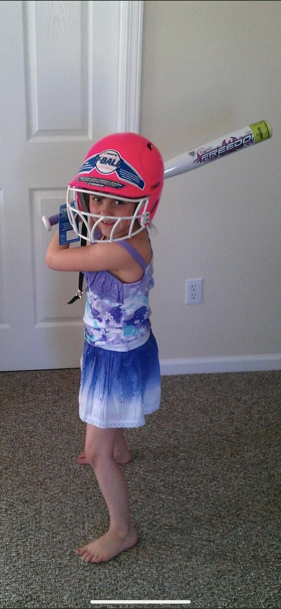 PolzellaSophia's tweet photo. Where it started #FirstHelmet #FirstBat #10YearsAgo https://t.co/xWjCHT2Q4F