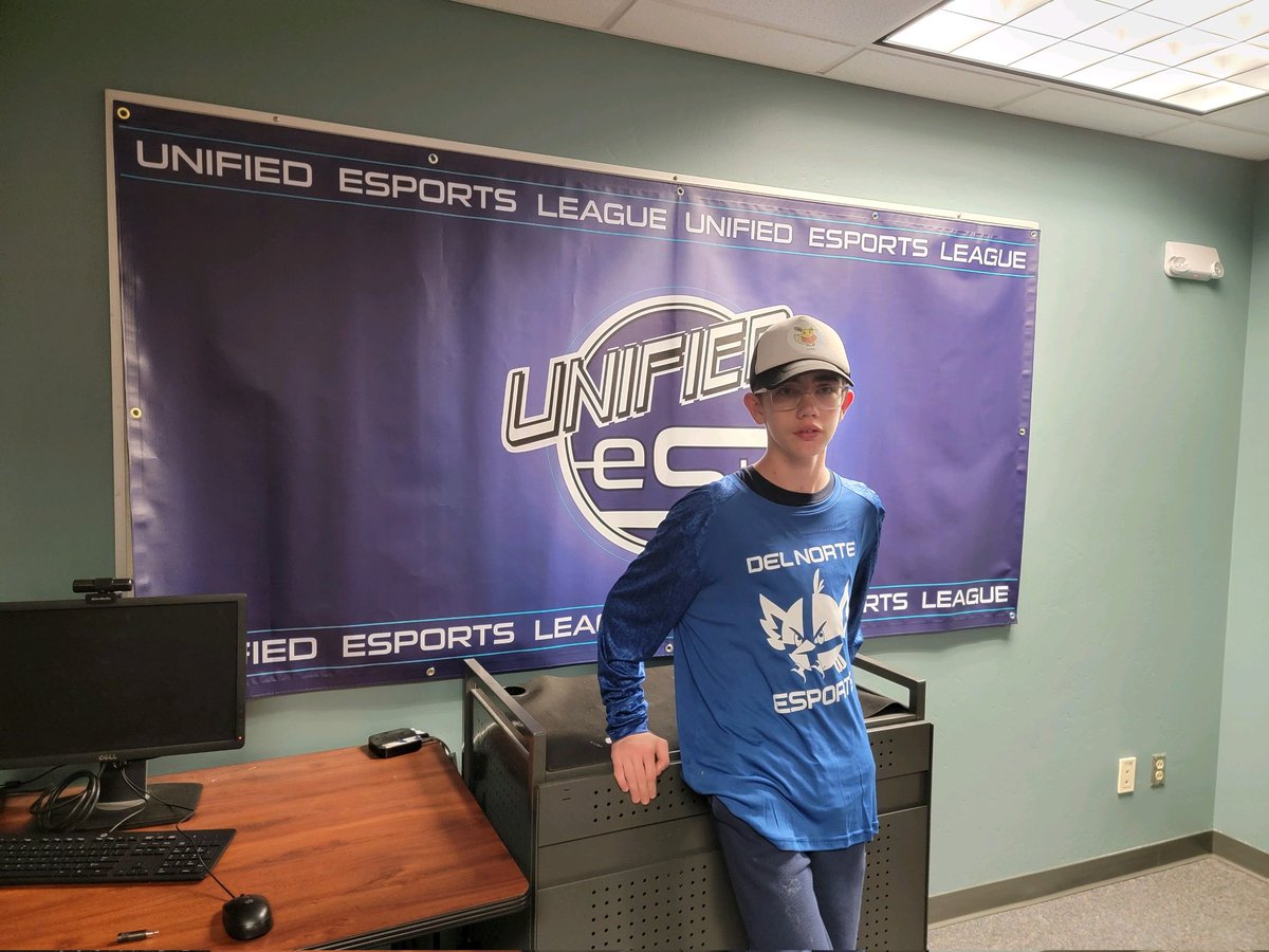 HeatherPlotzke's tweet photo. Last Friday DNHS ESports Team participated in the 1st round of the District UESL Tournament! Super proud of everyone that went and tried their best. Everyone had a good time, including the spectators! #teampusd #dnhs #delnortehighschool #unifiedesportsleague https://t.co/NUuOfLCOWY