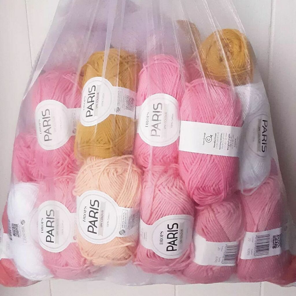 Bcause_of_You's tweet photo. Oh goodie, goodie! A bag full of yummie colors!💖

Guess what this is going to be?!! I'm guessing it is going to be awesome! 🤭🤣 

Stay tuned!

#cottonyarn
#dropsyarn
#dropsyarnparis
#bcauseofyou https://t.co/K2PYnrwRfI https://t.co/YDU5zUgA9y