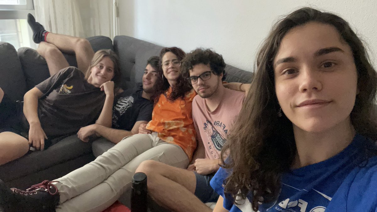 mariaovi00's tweet photo. Los amigos tan chulos que tengo…y tan lejos:( https://t.co/o0QUpX9wdH