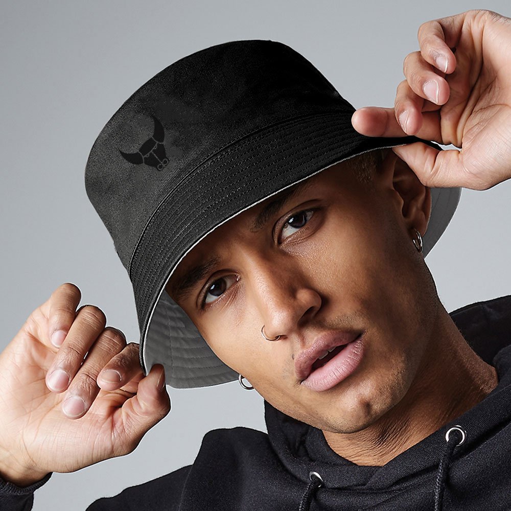 There are only 25 <a href="/OUFCOfficial/">Oxford United</a> blackout bucket hats in stock at terracelife.co/OUFC!

First come, first serve. Retweet, we have one to giveaway! #oufc