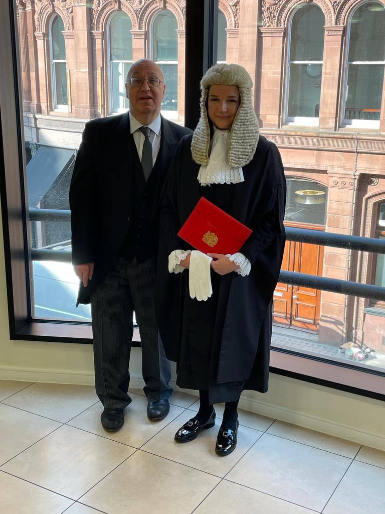 The best thing about #SilksDay yesterday? So. Many. Women. So proud to be one of them. I’ve never seen so many #womenbarristers in the RCJ and so many #barristerworkingmums in one place. Still a long way to go but it felt like PROGRESS. Such a joy 💪🏻🥳💐👩‍⚖️