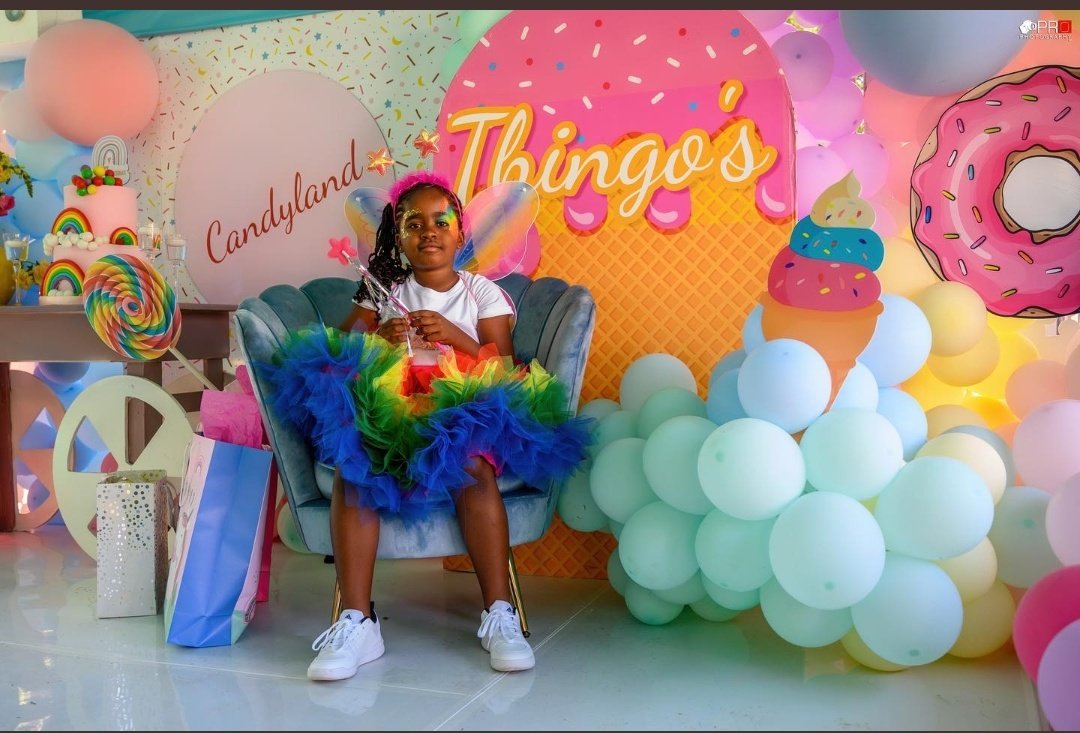 YentaRoom's tweet photo. Look how grown she is now. Kelly Khumalo and the late Senzo Meyiwa's daughter Thingo celebrates her 8th birthday.

#kelly #kellykhumalo #SenzoMeyiwa #Senzo #meyiwa #thingo https://t.co/KM4y4qnpTu