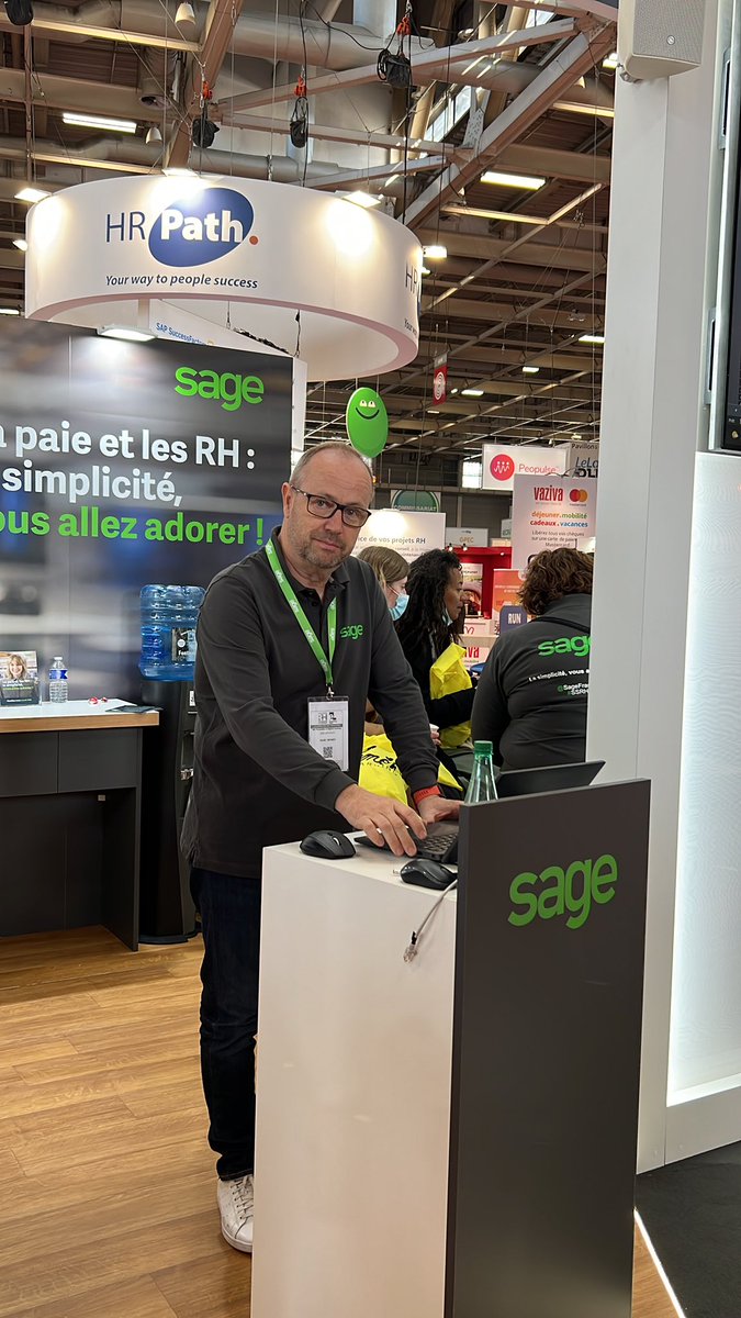 #Dataviz avec Eric de <a href="/infineo/">Infineo</a> présent avec nous au #SalonH ! #BI #Intelligence #SSRh <a href="/SageFrance/">Sage France</a>