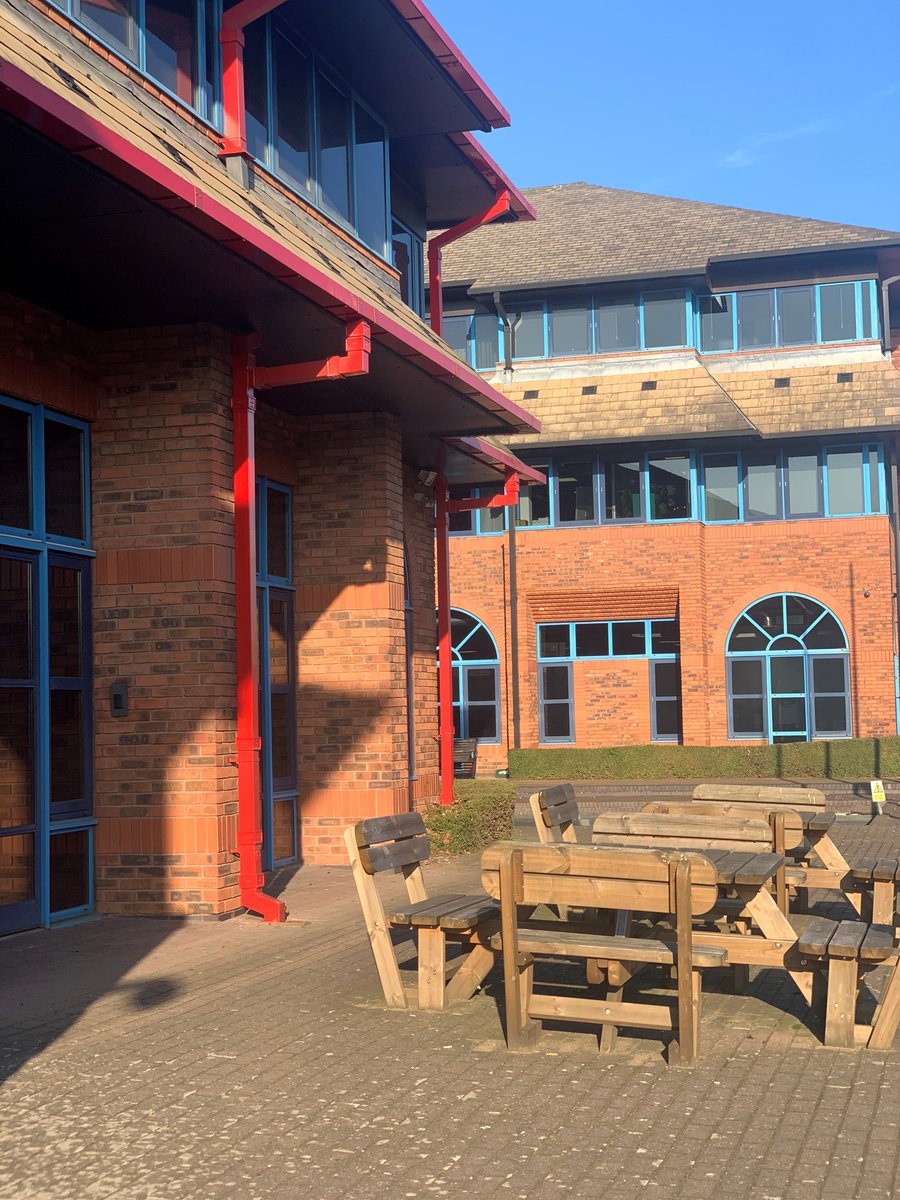 _nectere's tweet photo. Spring has sprung here at Nexus House, we are so ready to start this colourful and wonderful season! We hope the sun is shining wherever you are! 🌸🌻🌷 #Spring #Sunshine https://t.co/ULqLvf5AIE