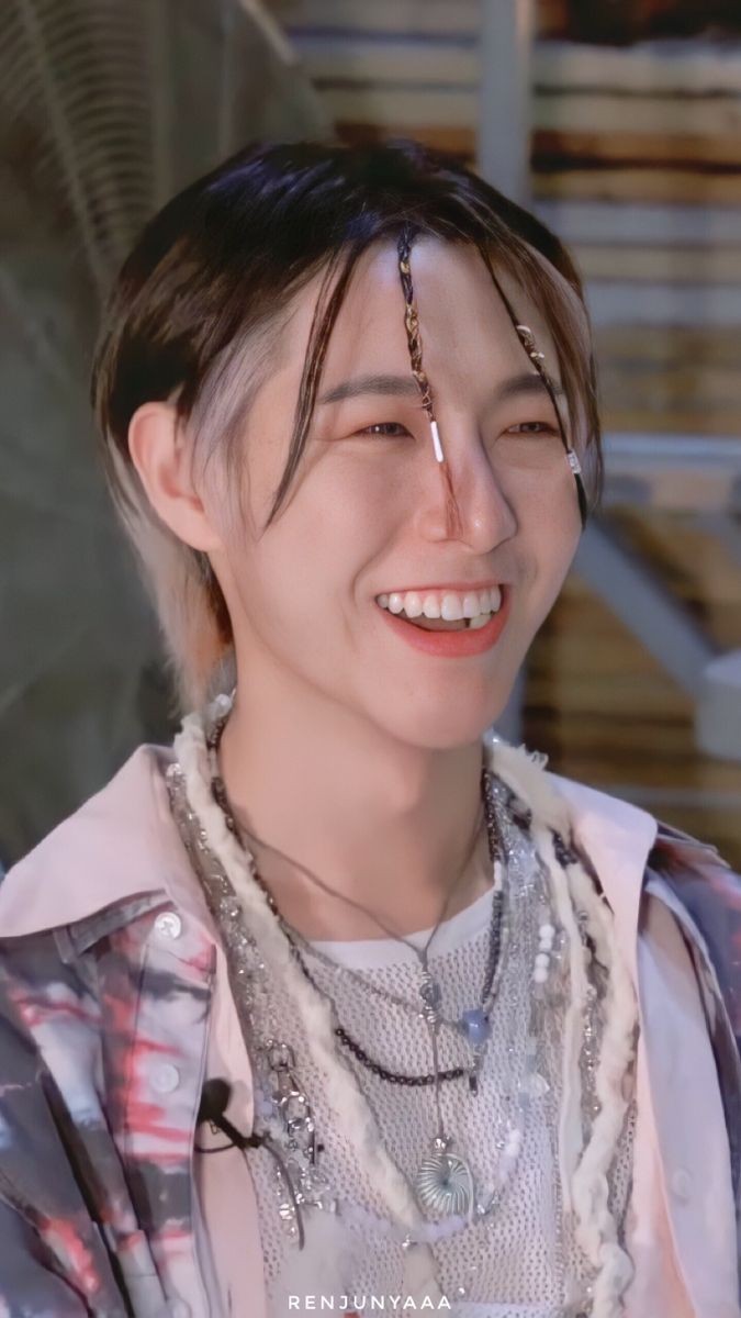 a_eins211's tweet image. Anak ganteng, anak baik, anak cantik, anak gemes pokonya Huang Renjun salah satu "my favorite human" Happy birthday sayang 🥺❤ doa terbaik buat injun, kariernya makin sukses makin disayang semua orangg ya ❤
# 스물셋_봄에_꽃같은_런쥔이왔당
# RENJUN_23on323
# Happy3to3day
