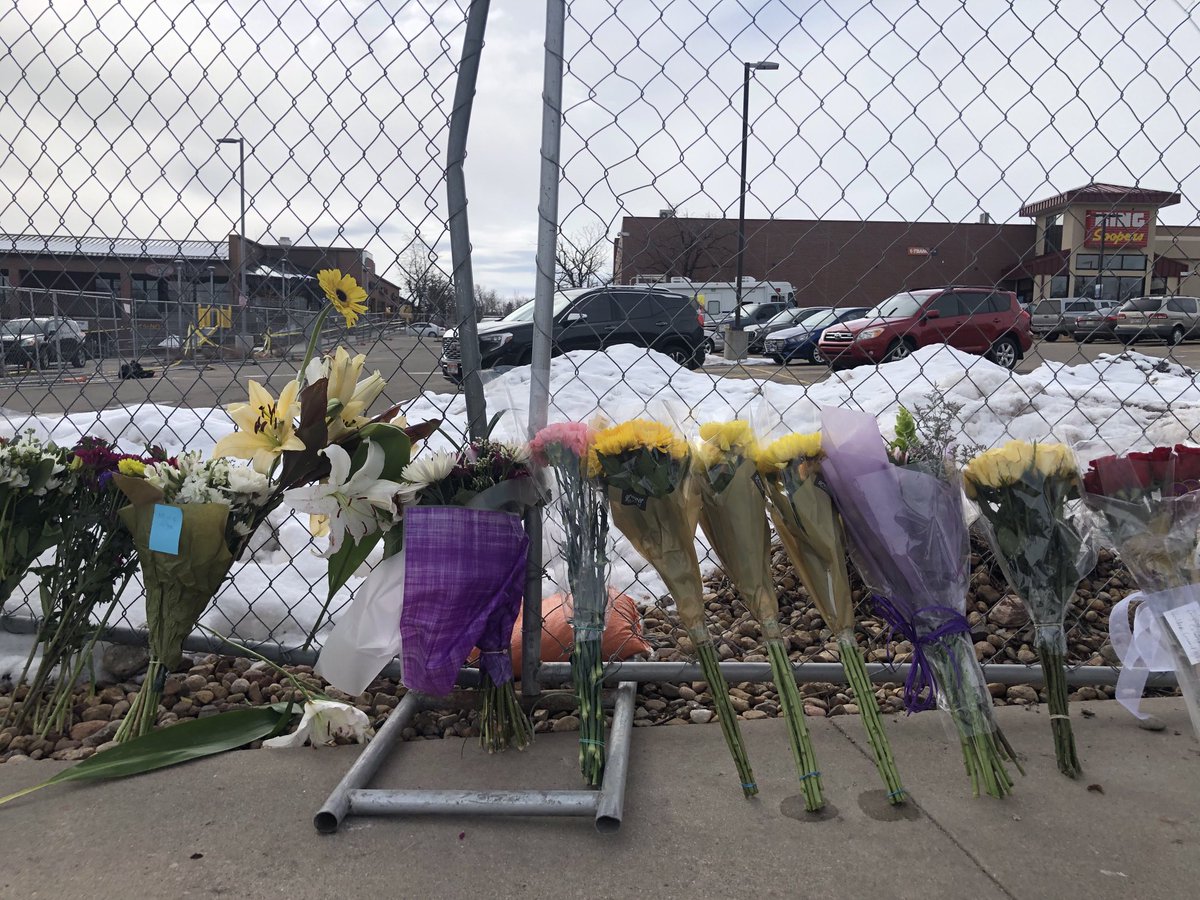 MiaVTV's tweet image. Heart is heavy. 1 year since the mass-shooting at a King Soopers in Boulder, CO. The pain I witnessed in that community has stayed with me since. Tell someone you love them today. I know the families of the 10 people killed wish they had one more chance to. #BoulderStrong