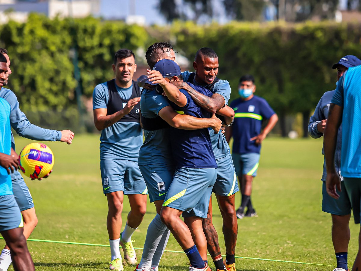 OutOfContext_AL's tweet image. Yo creo en ustedes!!!

#ArribaAlianza