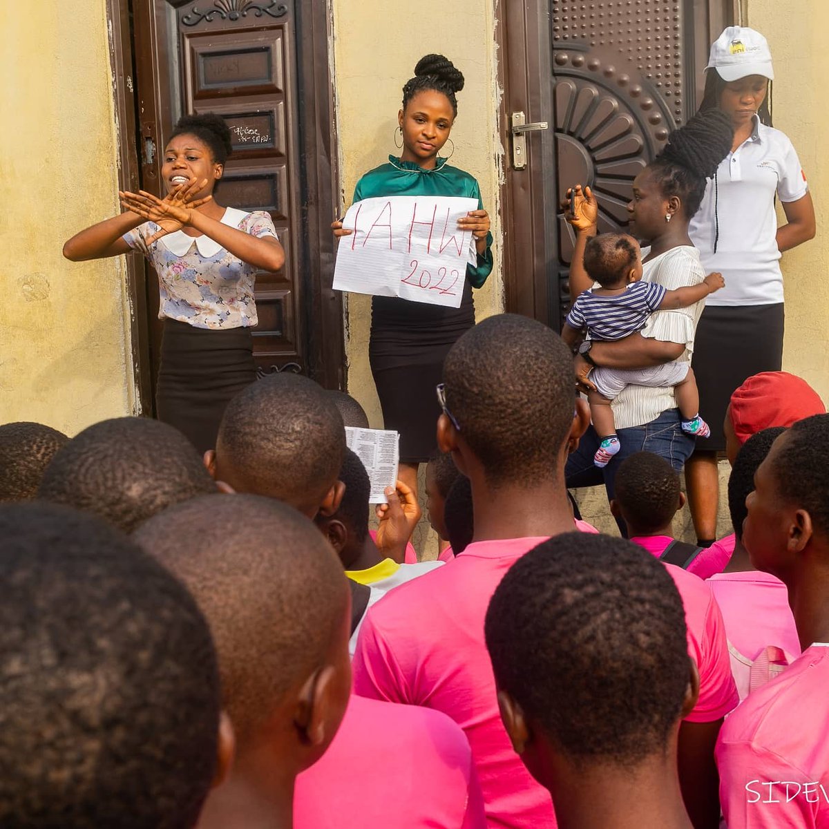 CWHAD1's tweet photo. Still on the commemoration of the International Adolescent Health Week , we had an interactive session with the students of Community Secondary School (CSS), Rumuodumaya,  in PortHarcourt.

#internationaladolescentshealthweek
#IAHW #IAHW2022 #partnersforchange for #wcah https://t.co/d0EK4Rh5WI