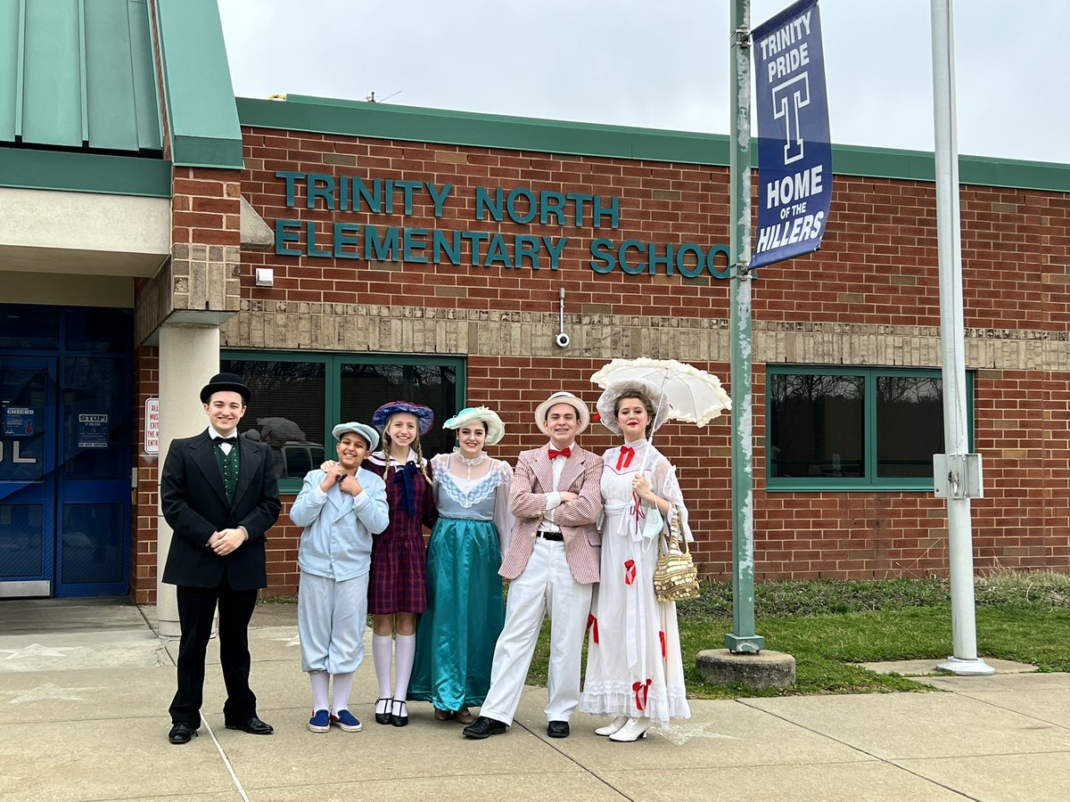 arts_ths's tweet photo. @tnetrinitypride We’re here!! #trinitypride #practicallyperfect https://t.co/VSR7n1oCo9