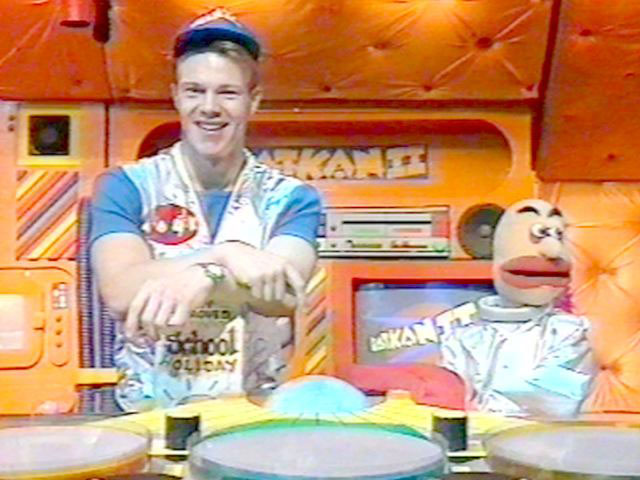 PuppetArtist's tweet photo. Remembering Mark Speight who's first presenting jobs were with our characters on the Children's Channel. Absolute delight and a joy to work with. Sad loss.
He's included in some of our Outtakes here https://t.co/JBUnd4u7cB #Mark #Speight #TheChildrensChannel #Puppets #Veed #Void https://t.co/SmYDcMi64q