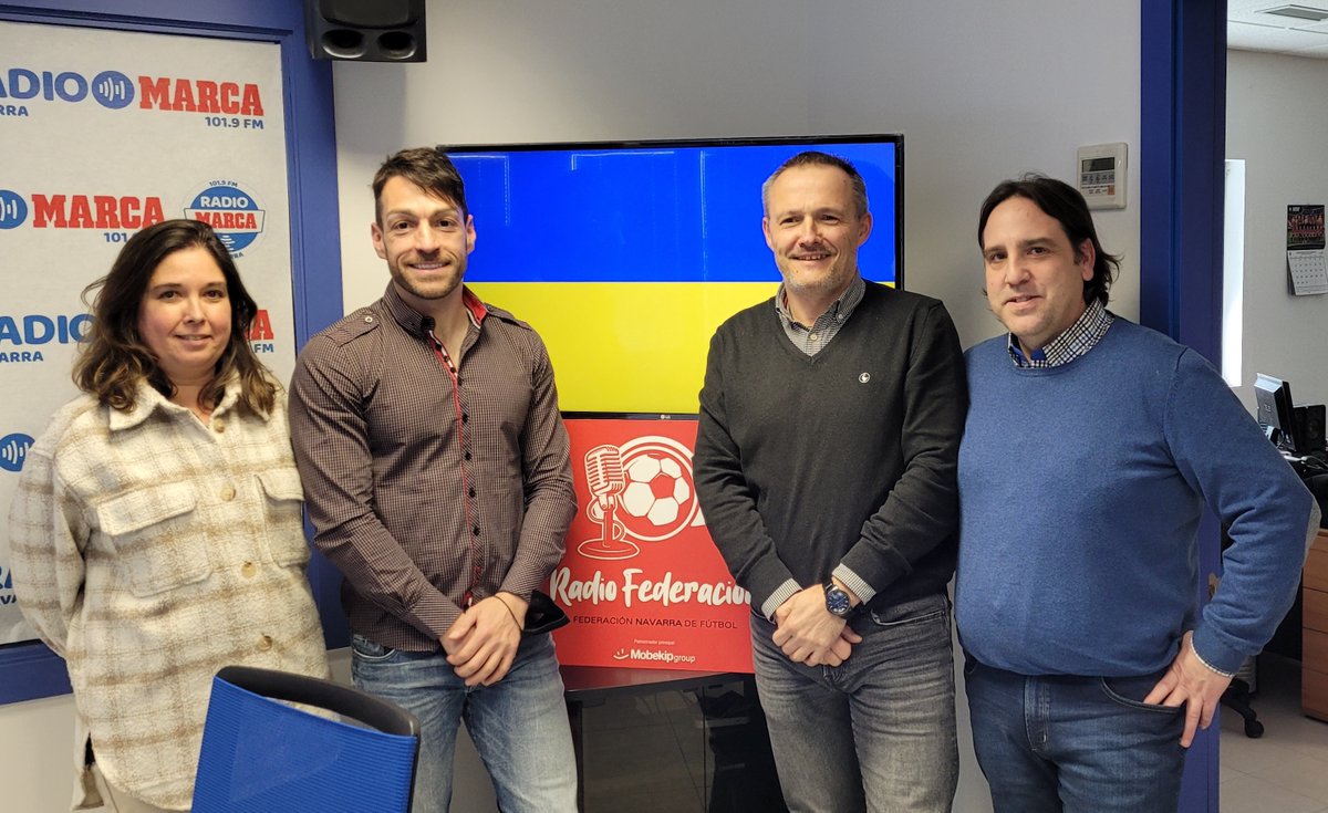 📻 𝚁𝙰𝙳𝙸𝙾 𝙵𝙴𝙳𝙴𝚁𝙰𝙲𝙸𝙾𝙽 en <a href="/radiomarcanav/">Radio Marca Navarra</a> 📡

📅 22.03.2022 

🗣 Eduardo Leoz ➡ <a href="/CAurreraliedena/">C.D. Aurrera</a> 
 
🗣 Eduardo Prieto Iglesias ➡ 🇺🇦

PLAY ▶️ futnavarra.es/radio-federaci…

#Radio #Futbol #Solidaridad #Ucrania ☮️