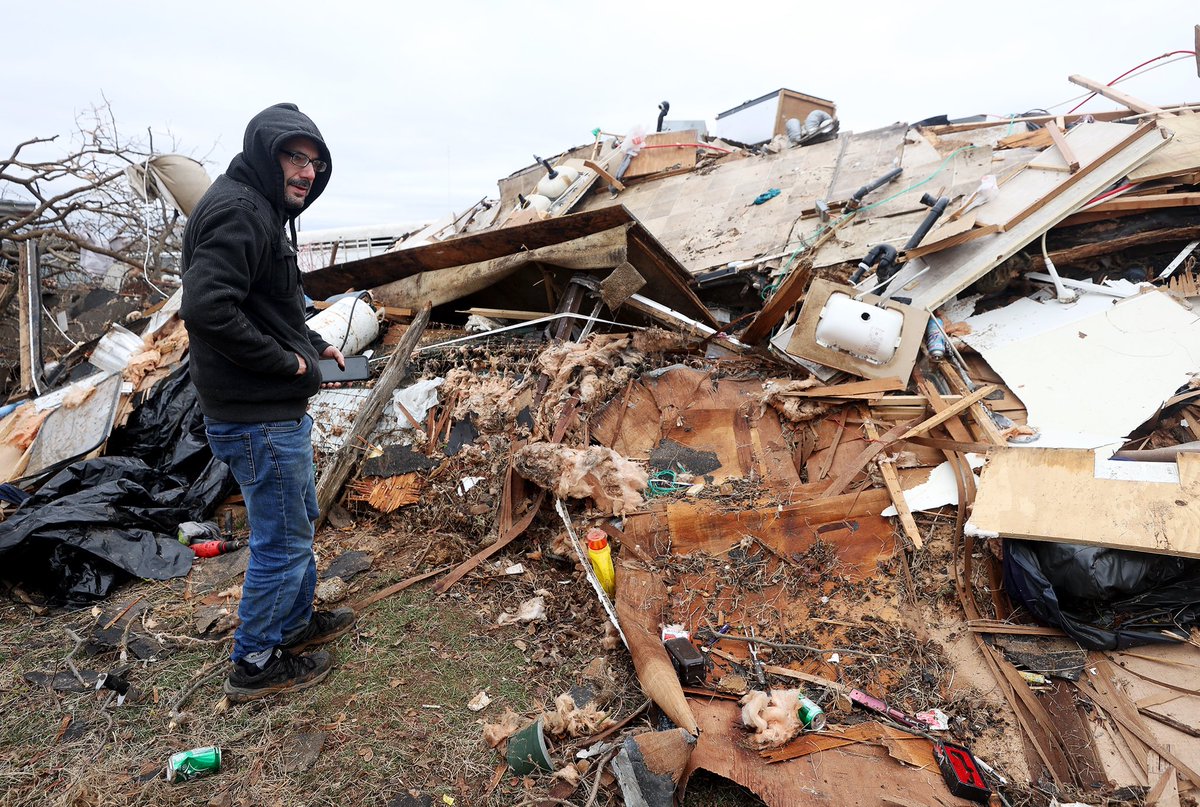 AMcCoyPhoto's tweet photo. I’m in Jacksboro this morning after a tornado hit last night. There’s severe damage in some areas. @startelegram https://t.co/oIu9SrJNYI