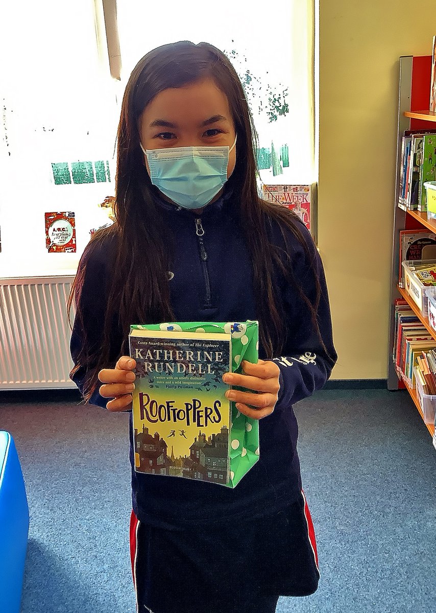 Another Golden Ticket winner from Y5, this time for the #Rooftoppers by #KatherineRundell. She loved Sophie's personality and gave it 4 out of 5 ⭐