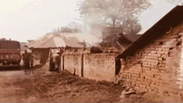 SameekMondal's tweet photo. "And how many times can a man turn his head/And pretend that he just doesn't see?"
#BengalBleeds #TMCjungleRaj #TMCterror #RampurhatMassacre #Rampurhat https://t.co/5fFYCd3FQ3