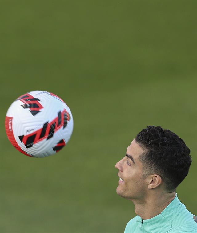 SoyNuevaPrensa's tweet photo. #Ronaldo: "No será fácil" pero #Portugal "#Luchará" por llegar al #Mundial - https://t.co/lPrqyyQyND
#SoyNuevaPrensa #Legar #Luchará #NoSeráFácil #Deportes #Fútbol https://t.co/8VAgMJYNeV